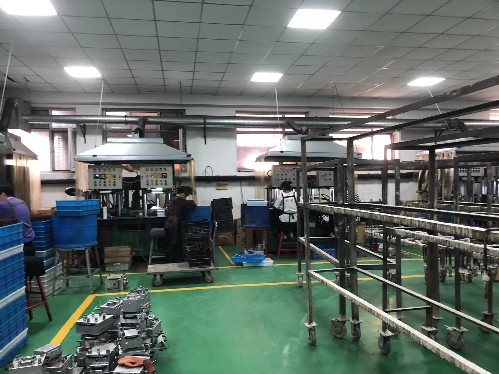Interior of the supplied foundry workshop