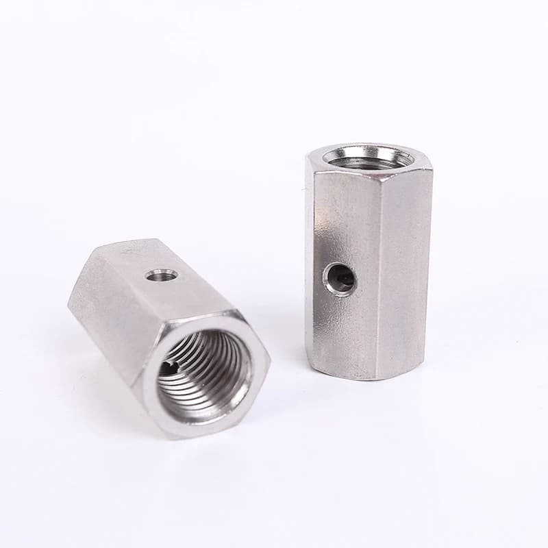 Composants d'accouplement filetés hexagonaux et ronds avec trous transversaux